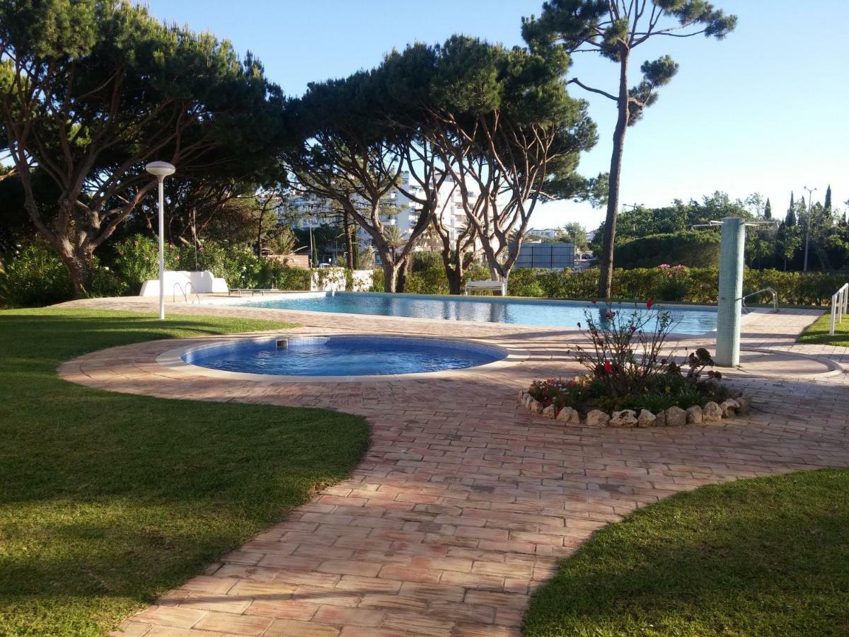 Vieira Apartment 1 Quarteira Bagian luar foto